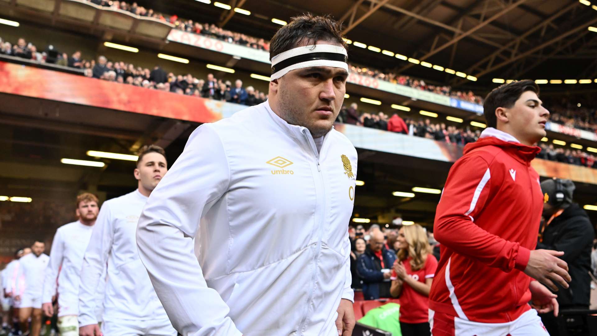 但在场上绝 但在场上绝