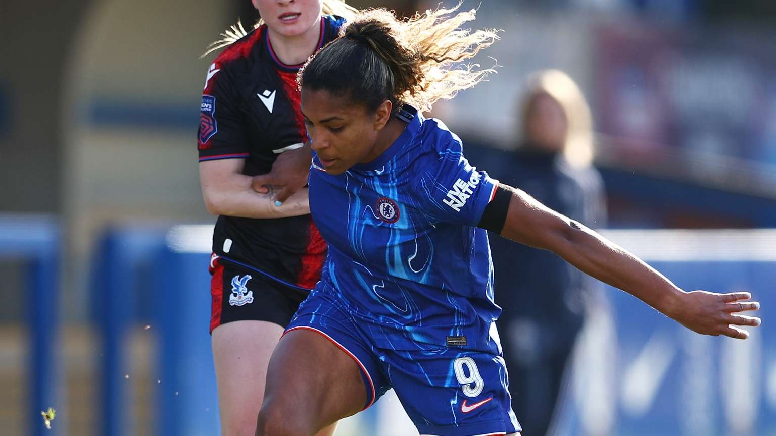 籍球员与加 籍球员与加